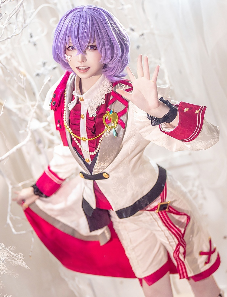 あんスタファン必見！華麗コスプレ衣装で舞台を鷲掴み