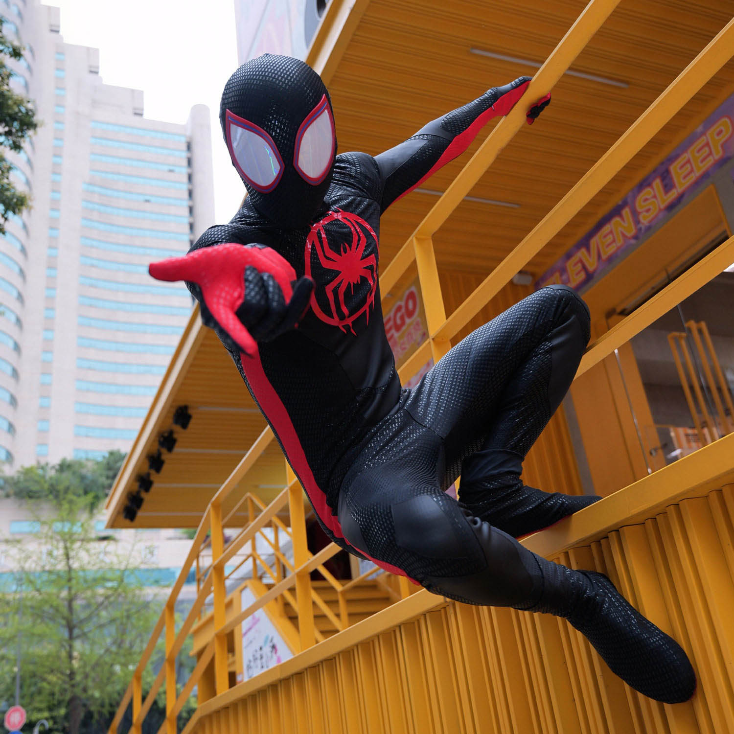 『スパイダーバース』大ヒット中！マイルズ・モラレス コスプレ衣装｜本格再現であなたもマイルズに！